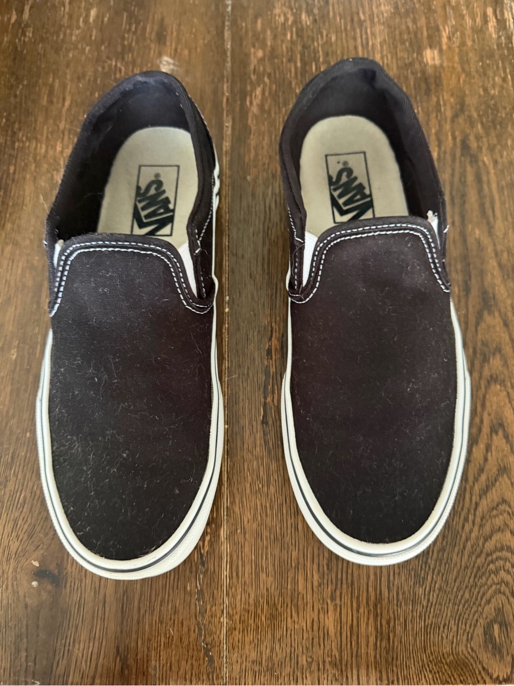 Vans Kids Classic Slip-On Sneakers in Black